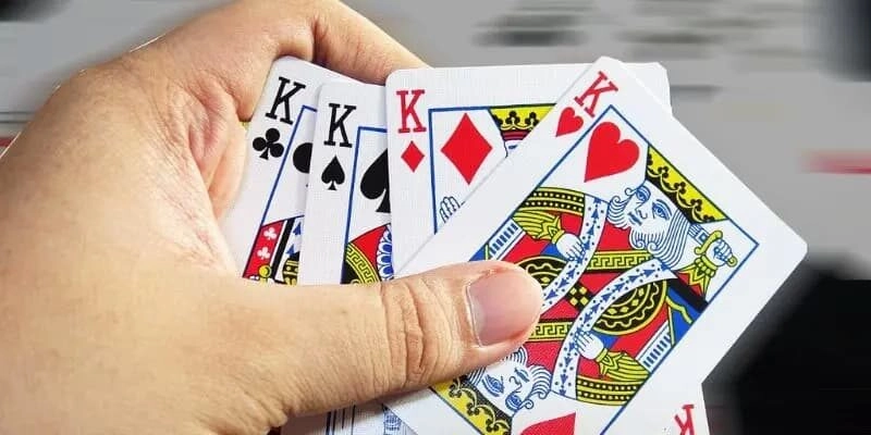 đánh tứ quý ở thời điểm hợp lý 