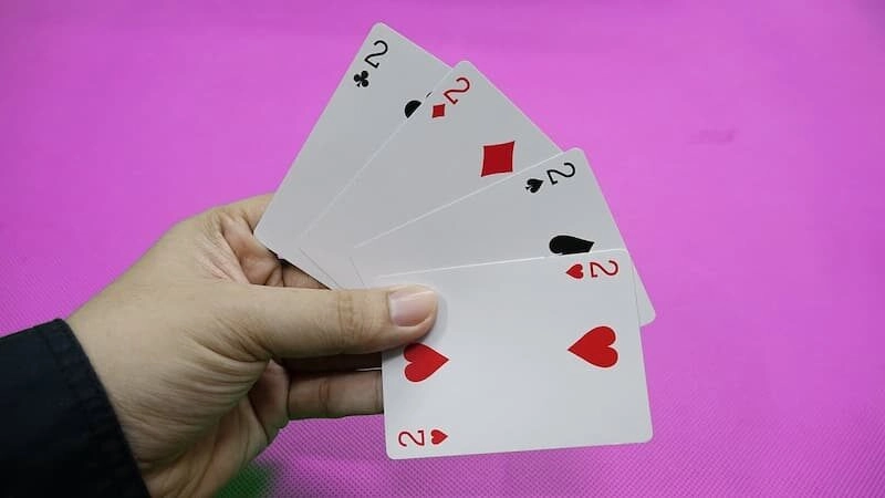  cái gì chặt được tứ quý? 